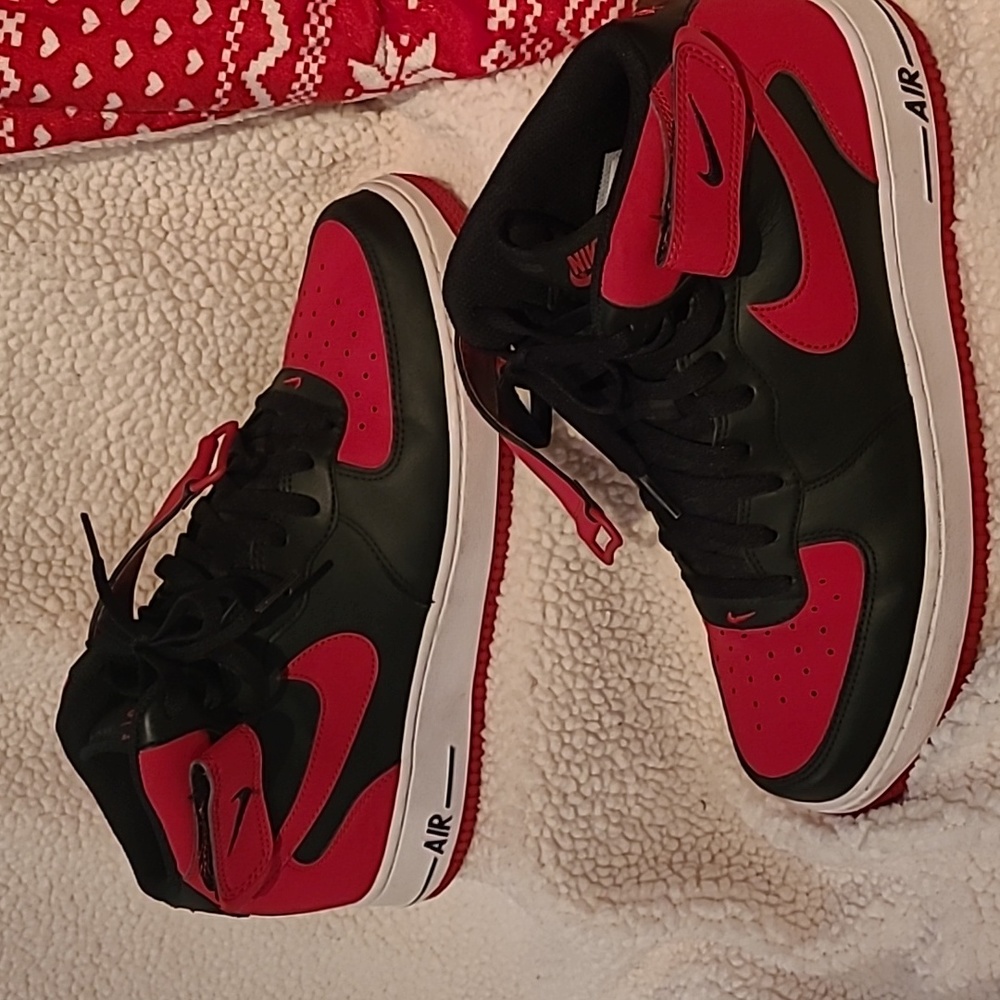 Nike Air Force 1 mids men's 10.5D